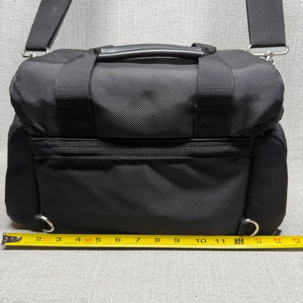 Canon Deluxe Gadget Bag Black Camera Shoulder Case Adjustable Dividers DSLR